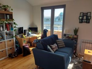 Lounge- click for photo gallery